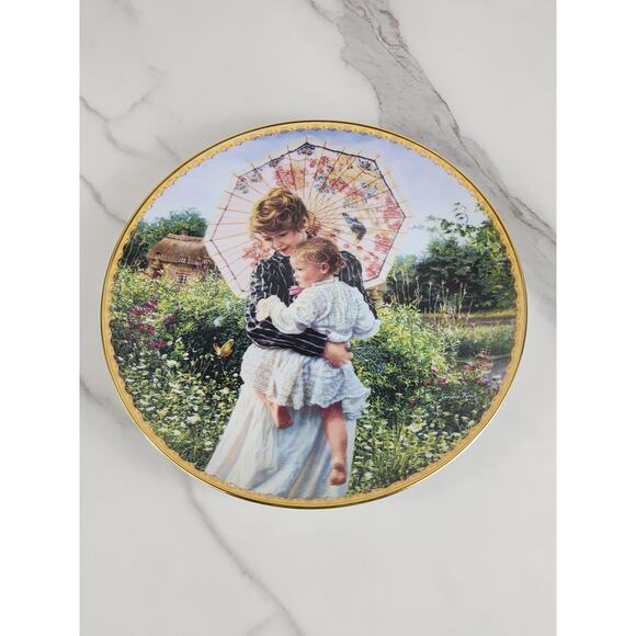 Home is Where The Heart Is Sandra Kuck 9 1/4" Porcelain 1995 Wall Decor Plate - Picture 7 of 11